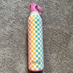 Swig Life Check Mate Flip + Sip Bottle 26 Oz
